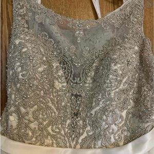 Never worn wedding dress